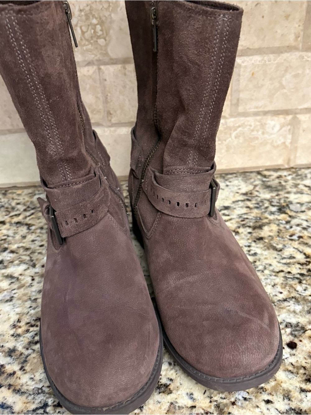 UGG Women's Brown Suede Mid-Calf Heeled Boots